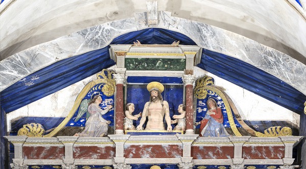 Atika retabla glavnog oltara