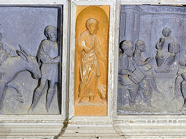 Reljefi Bijega u Egipat, Dispute u hramu i Luke Evanđelista na predeli prije restauracije