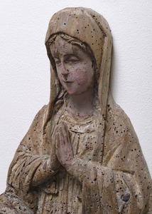 Ostaci reljefnog poliptiha, kip Bogorodice s djetetom