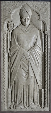 Nadgrobna ploča porečkog biskupa Ivana Porečana (Ioannis de Parentio), na stolici 1440. - 1457. godine
