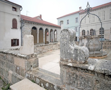 Glavni trg sa šternom u sredini