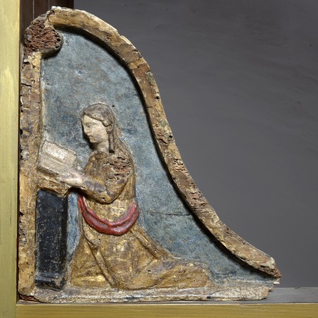 Oltarni retabl, reljef Bogorodice Navještenja
