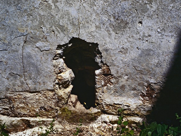 Crkva svetog Tome kraj Rovinja, nalaz ulomka pilastra u zazidu sjevernog luka